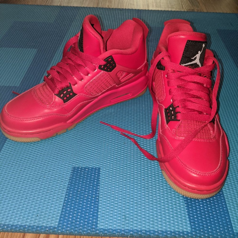 Nike Womens Air Jordan 4 Retro NRG Red Size 6